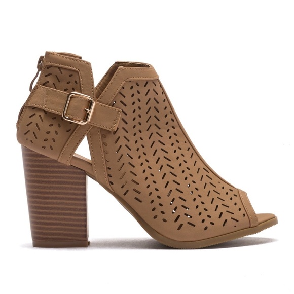 TOP Moda Shoes - Perforated bootie sandal - chunky high heel